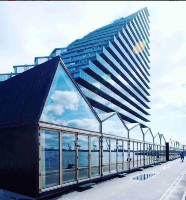 Appartement Private Seaview - 2 Balconies, 11th Floor, Elevator, Friendly Lively Area *