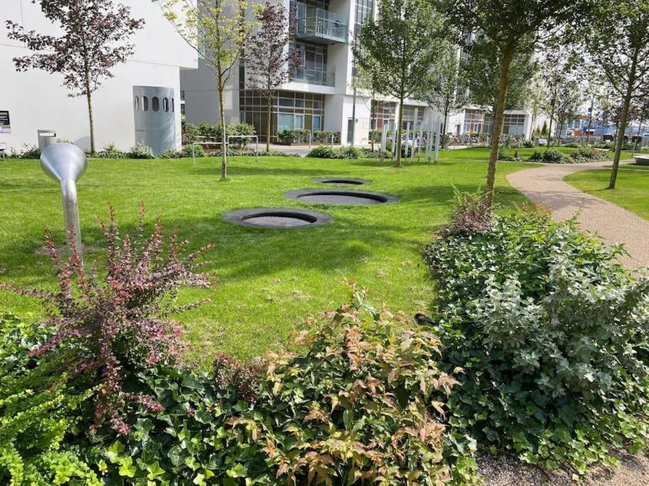 Private Seaview - 2 Balconies, 11th Floor, Elevator, Friendly Lively Area