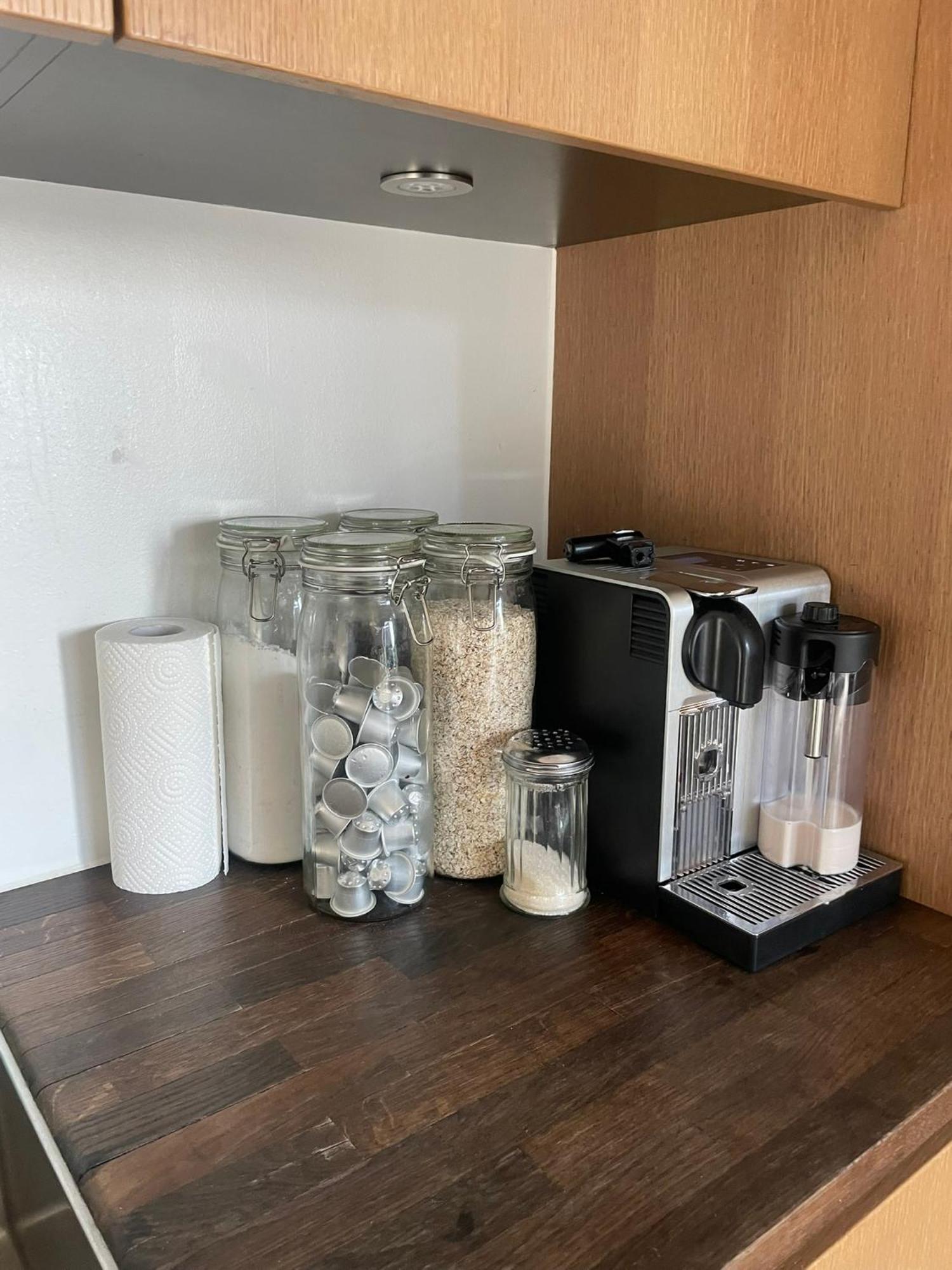 Appartement Private Seaview - 2 Balconies, 11th Floor, Elevator, Friendly Lively Area *