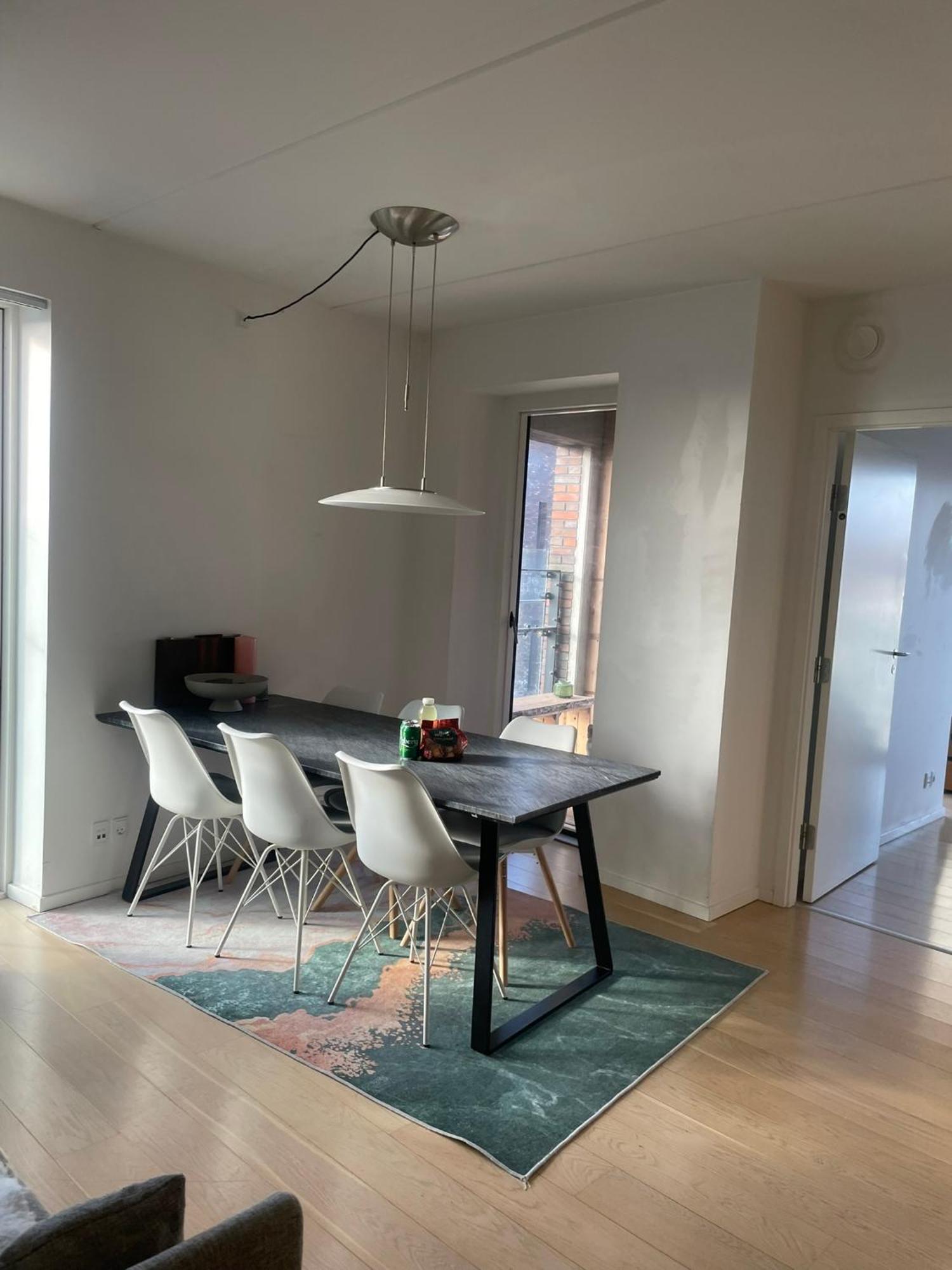 Private Seaview - 2 Balconies, 11th Floor, Elevator, Friendly Lively Area Århus