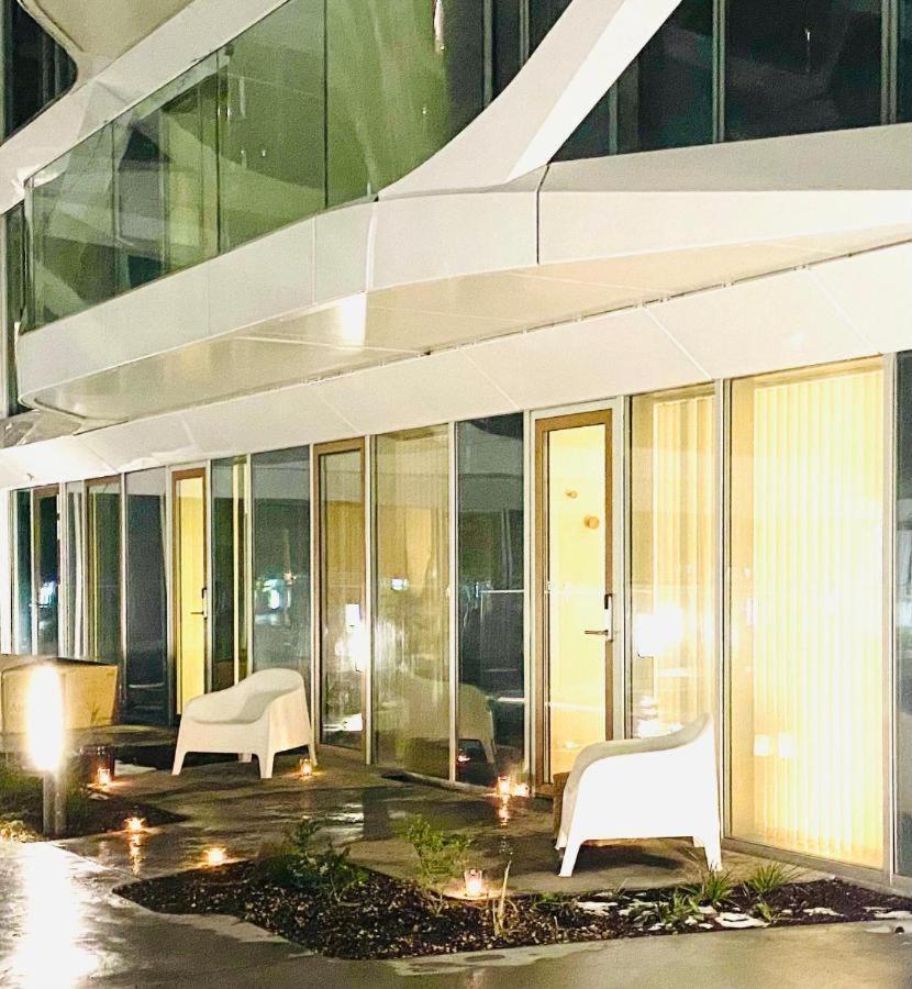 Private Seaview - 2 Balconies, 11th Floor, Elevator, Friendly Lively Area * Århus